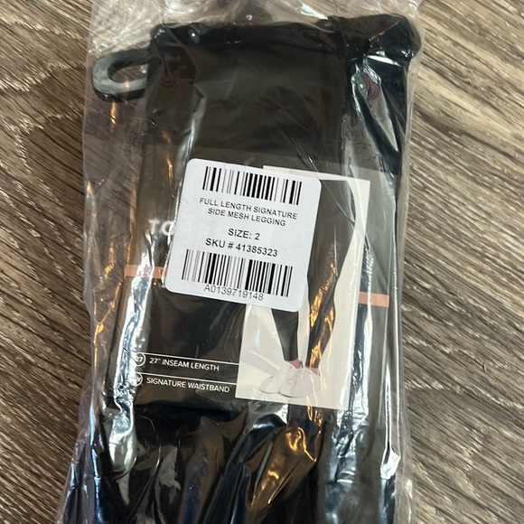 torrid Full-Length Side Mesh Legging NWT - Picture 3 of 4